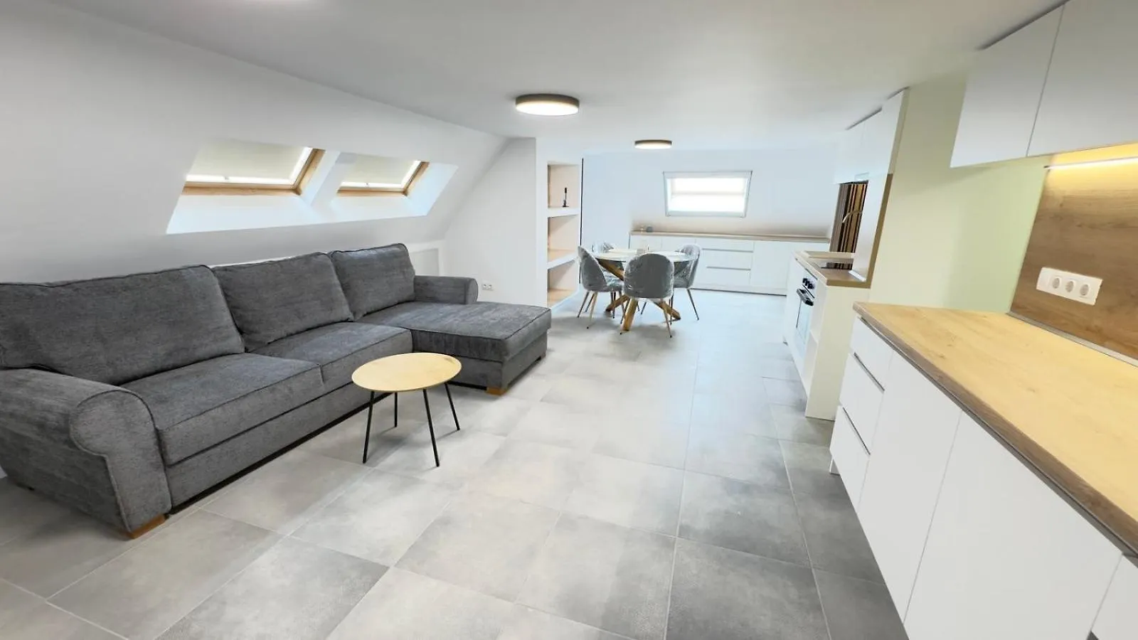 Sky Apartment Burgas City